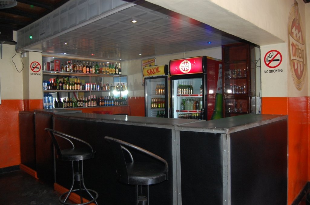 Up Town Bar
